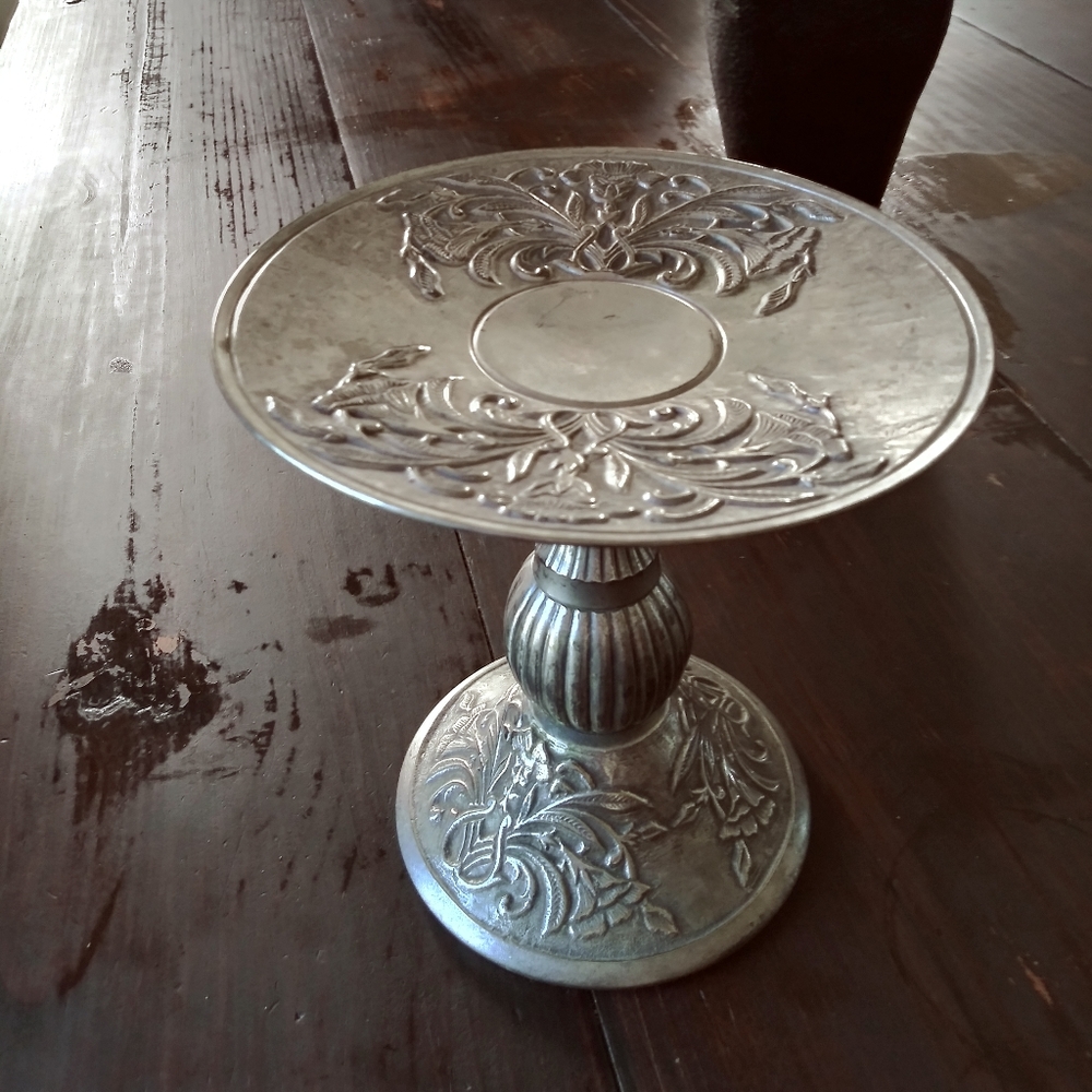 Pedestal stand vintage